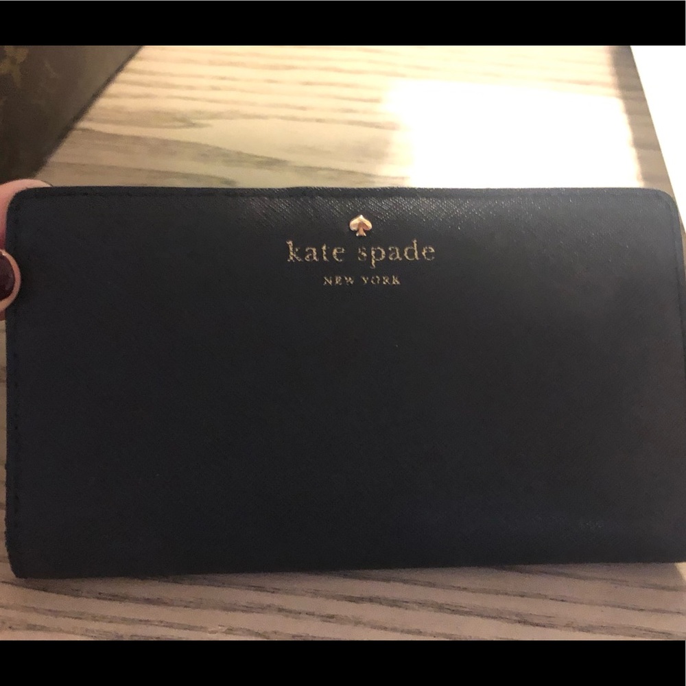 Kate Spade Cedar Street Stacey Bifold